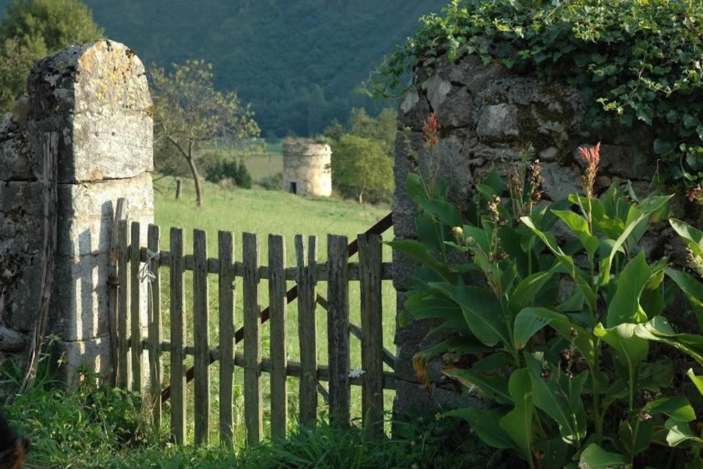 Agroturismo La Casona De Belmonte Овиньяна Экстерьер фото